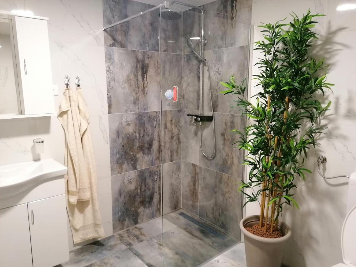 Apartamento Klan Klara House Portoroz Exterior foto